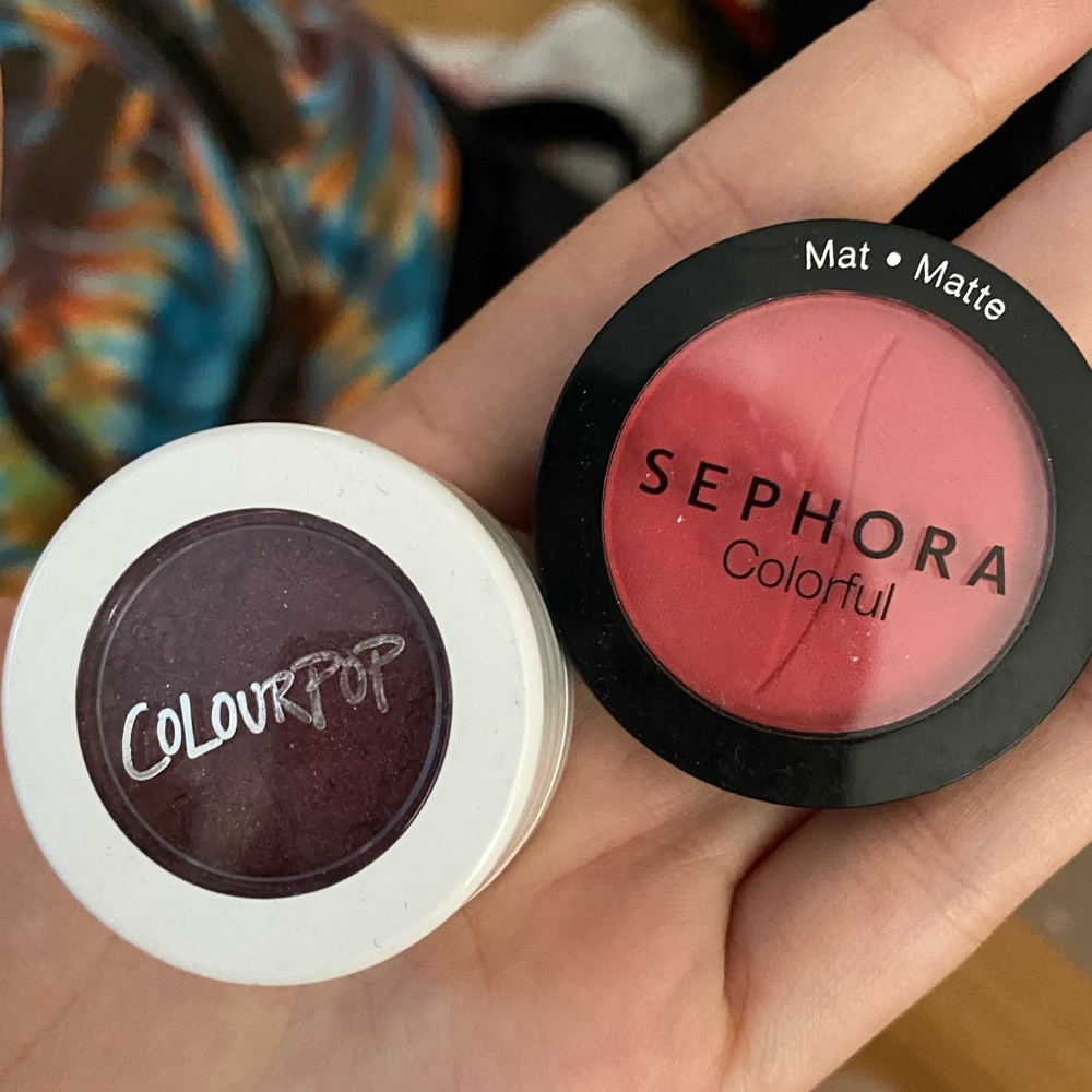 Eye shadow